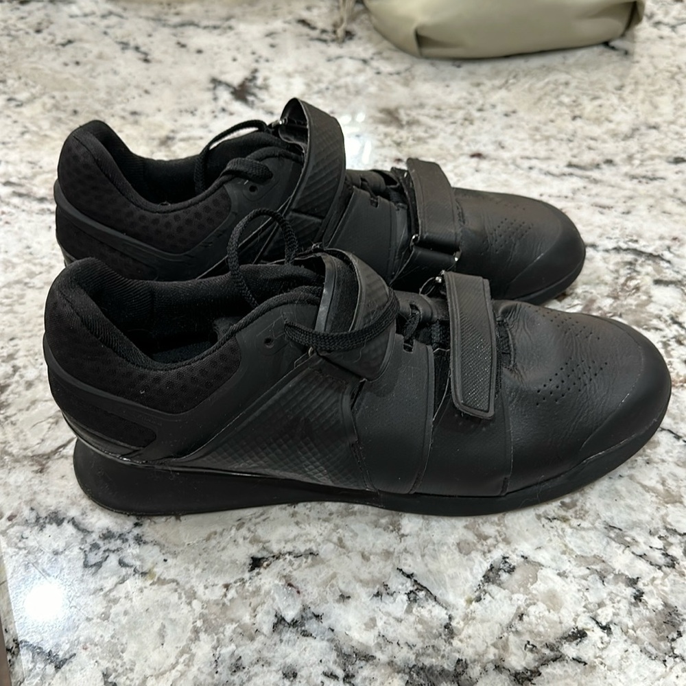 Men’s Reebok weightlifting shoes. Size 12 all black